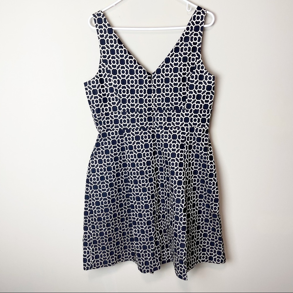 Lauren Ralph Lauren metallic geometric print cocktail dress - like new! - Picture 2 of 9